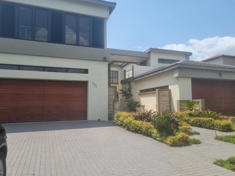 To Let 8 Bedroom Property for Rent in Xanadu North West